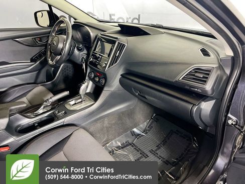 Used 2018 Subaru Crosstrek 2.0i Premium w/ Eyesight System image 29