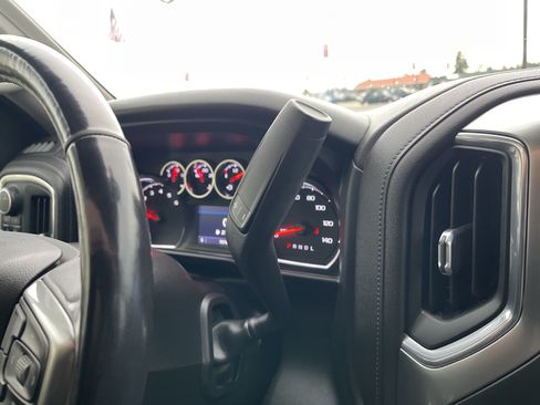 Used 2021 Chevrolet Silverado 1500 LT AWD/4WD image 21