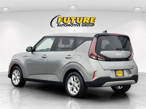 Used 2023 Kia Soul LX w/ Option Group 015 image 7