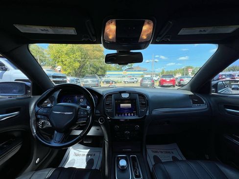 Used 2015 Chrysler 300 S RWD image 13