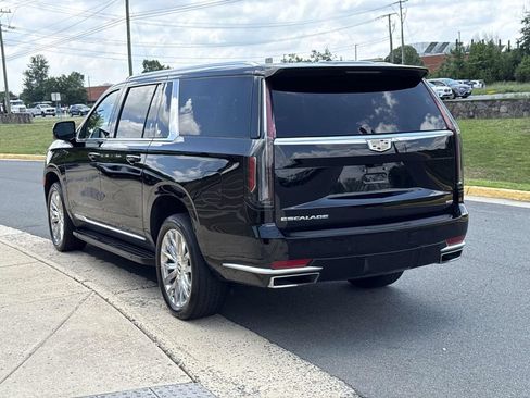 Used 2024 Cadillac Escalade ESV Premium Luxury AWD/4WD image 23