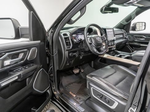 Used 2019 RAM 1500 Laramie AWD/4WD image 14