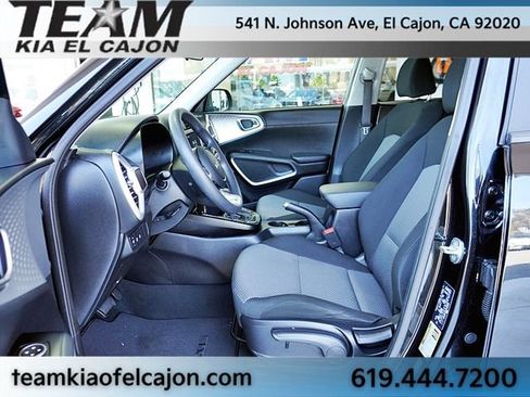 Certified 2023 Kia Soul LX w/ LX Technology Package FWD image 14