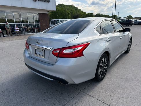 Used 2016 Nissan Altima 2.5 S w/ Power Driver Seat Package image 6