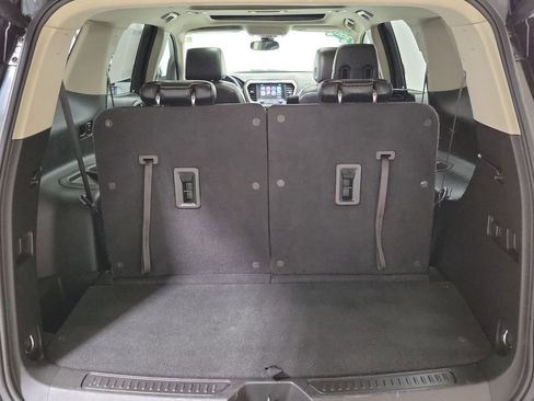 Used 2017 GMC Acadia Denali w/ Technology Package image 21
