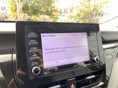 Used 2024 Toyota Camry SE image 21