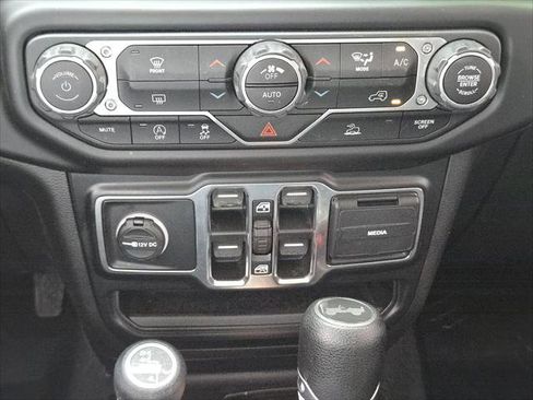 Certified 2022 Jeep Wrangler Unlimited Sport image 22