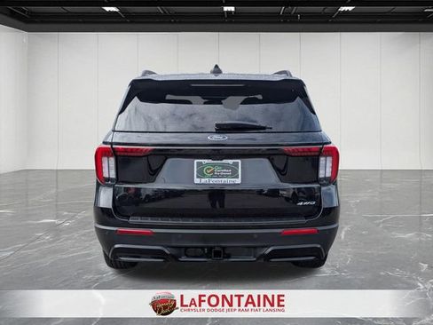 Used 2025 Ford Explorer ST-Line AWD/4WD image 4