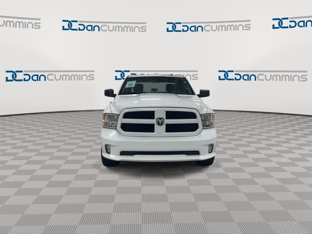 Used 2017 RAM 1500 Express w/ Express Value Package AWD/4WD image 3