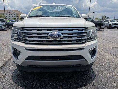 Used 2019 Ford Expedition Limited w/ Equipment Group 302A RWD image 9
