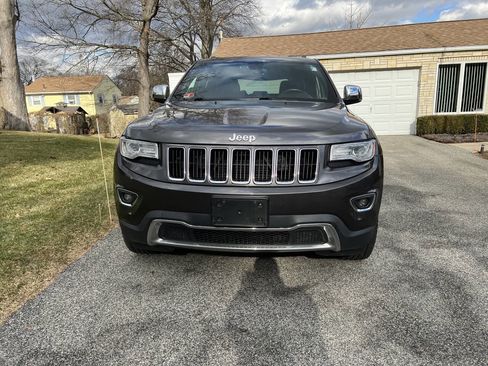 Used 2014 Jeep Grand Cherokee Limited w/ Luxury Group II image 3