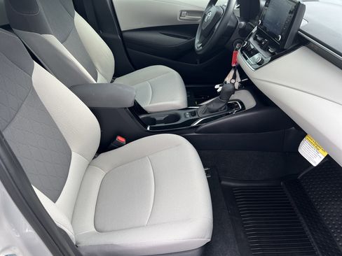 Certified 2022 Toyota Corolla LE image 24