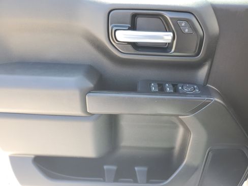 Used 2021 Chevrolet Silverado 1500 Custom image 23