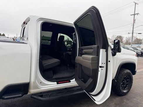 Used 2024 Chevrolet Silverado 2500 ZR2 w/ ZR2 Bison Edition image 50