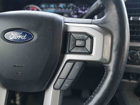 Used 2019 Ford F250 Lariat w/ Lariat Ultimate Package AWD/4WD image 32