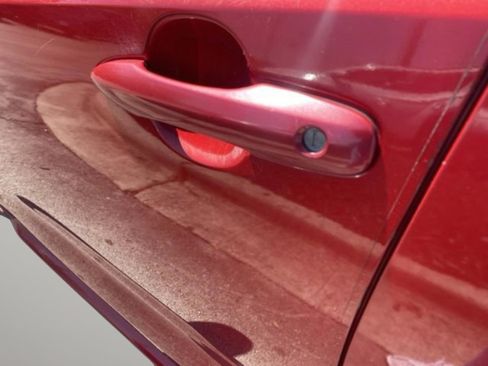 Used 2020 Toyota Corolla LE image 12