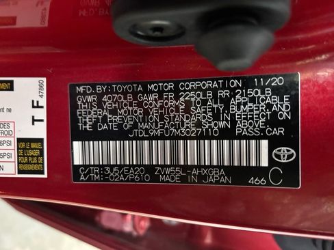 Used 2021 Toyota Prius XLE w/ Carpet Mat Package (TMS) AWD/4WD image 22