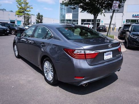Used 2015 Lexus ES 350 w/ Luxury Package FWD image 9