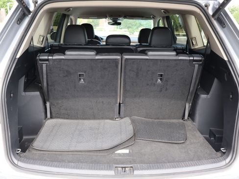 Used 2024 Volkswagen Atlas SE image 29