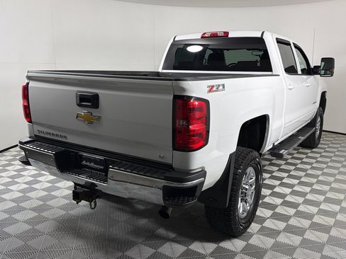 Used 2016 Chevrolet Silverado 2500 LT w/ LT Convenience Package AWD/4WD image 5