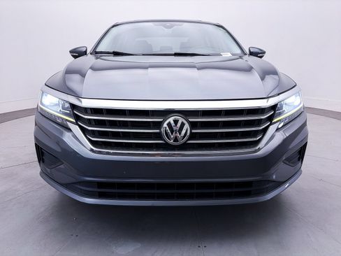 Used 2022 Volkswagen Passat 2.0T SE FWD image 11
