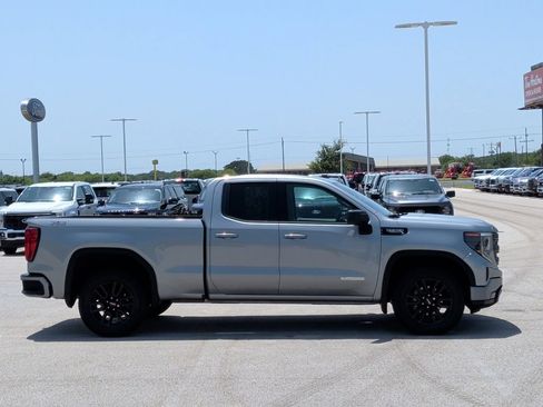 Used 2023 GMC Sierra 1500 Elevation AWD/4WD image 9