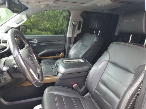 Used 2019 GMC Yukon XL Denali w/ Denali Ultimate Package AWD/4WD image 5