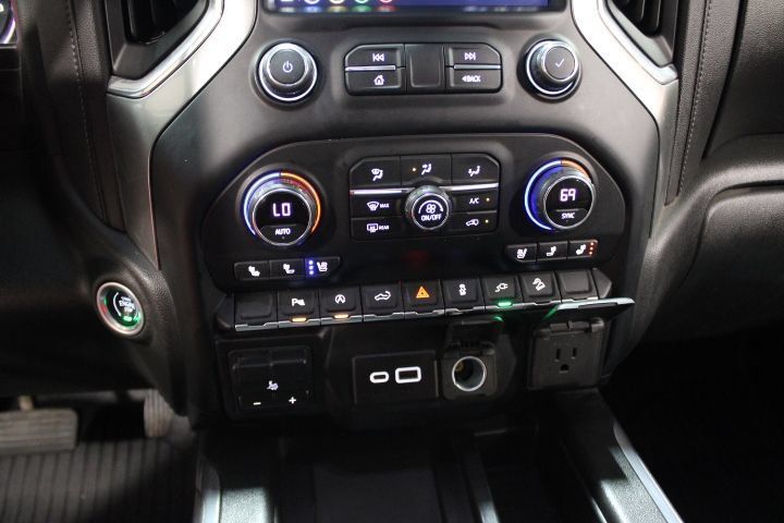 Used 2021 Chevrolet Silverado 1500 LTZ AWD/4WD image 35