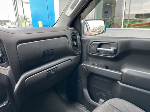 Used 2020 Chevrolet Silverado 1500 Custom w/ Custom Value Package image 30