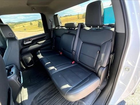 Used 2024 GMC Sierra 3500 SLT w/ SLT Convenience Package AWD/4WD image 22