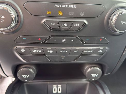 Used 2022 Ford Ranger XLT w/ Equipment Group 301A Mid AWD/4WD image 11