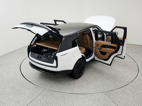 New 2026 Land Rover Range Rover Long Wheelbase SE AWD/4WD image 47