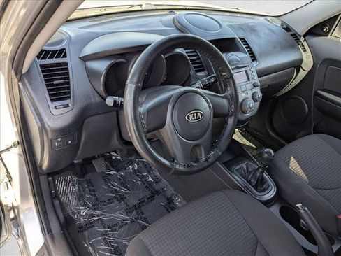 Used 2011 Kia Soul FWD image 10