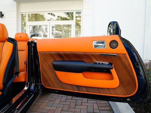 Used 2016 Rolls-Royce Dawn image 52