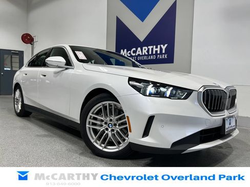 Used 2025 BMW 530i xDrive w/ Premium Package AWD/4WD image 1
