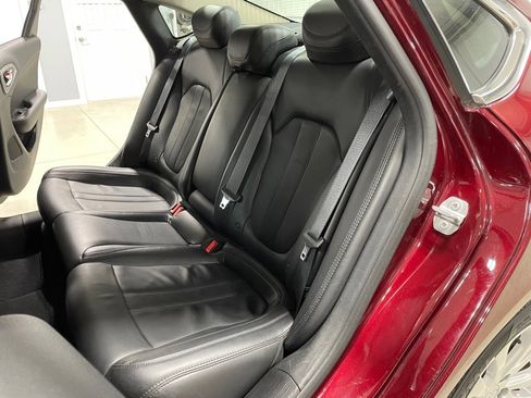 Used 2016 Chrysler 200 Limited Platinum image 15