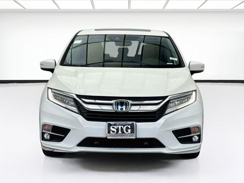 Used 2019 Honda Odyssey Elite image 2