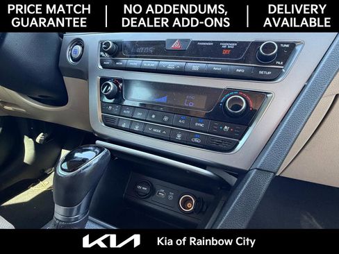 Used 2015 Hyundai Sonata Limited w/ Option Group 05 FWD image 32