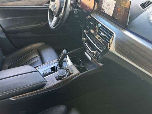 Used 2018 BMW 530e RWD image 17