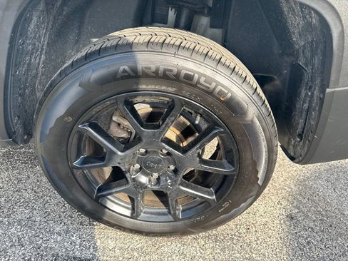 Used 2020 Jeep Renegade Altitude AWD/4WD image 44