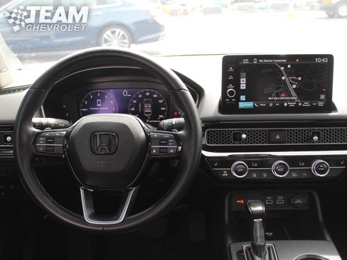 Used 2023 Honda Civic Touring image 14