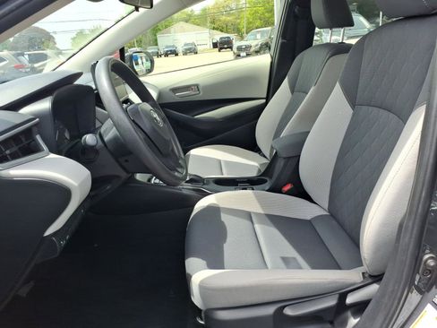 Used 2023 Toyota Corolla LE w/ LE Convenience Package AWD/4WD image 6