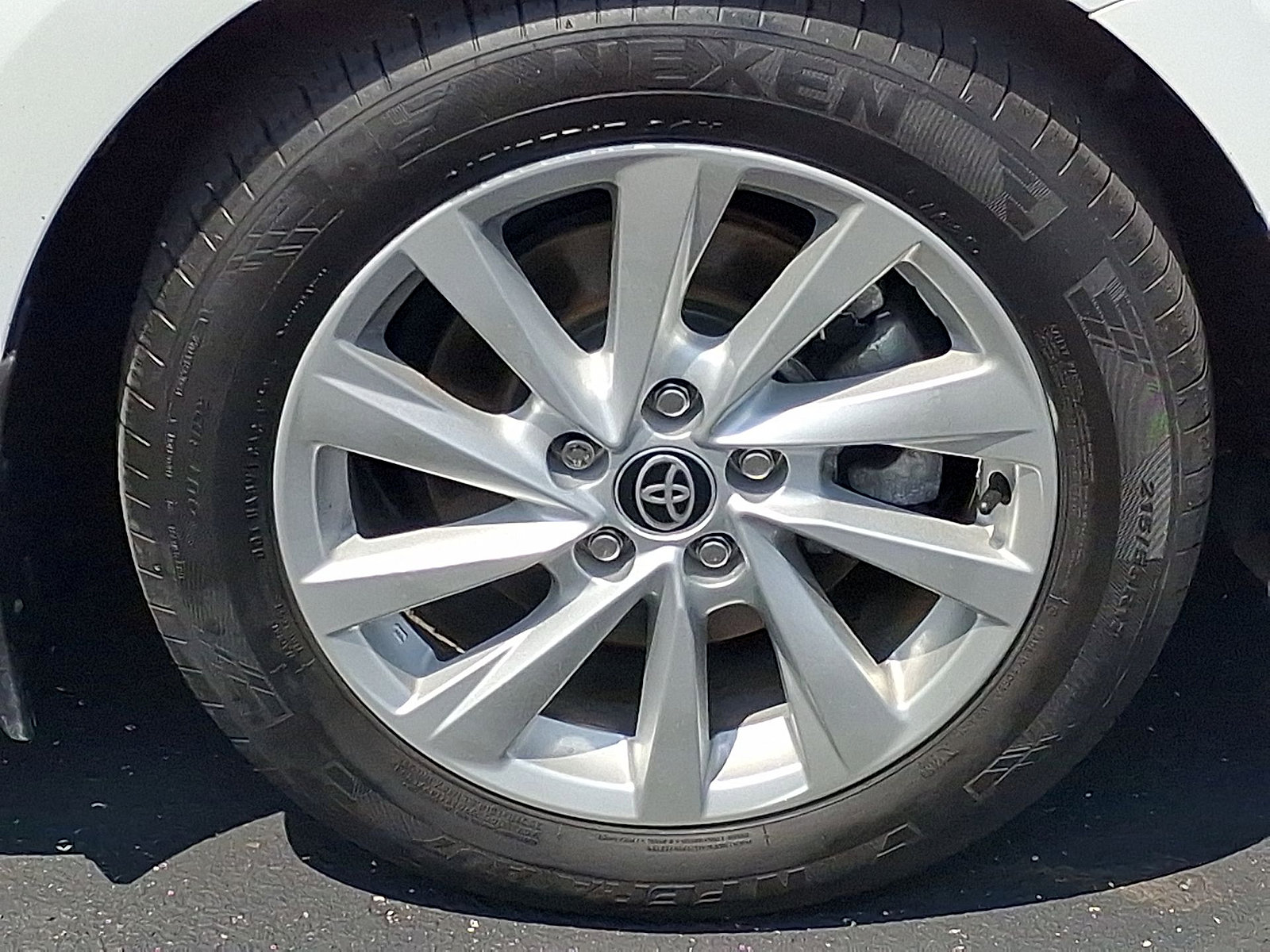 Used 2024 Toyota Camry SE FWD image 26