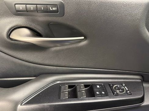 Used 2021 Lexus ES 350 F Sport image 32