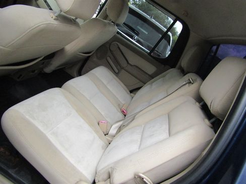 Used 2008 Ford Explorer Sport Trac XLT RWD image 8