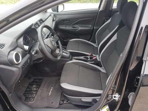 Used 2025 Nissan Versa S w/ Trunk Package FWD image 12