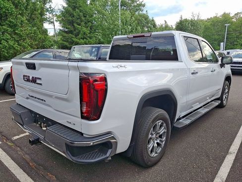 Used 2024 GMC Sierra 1500 SLT w/ SLT Convenience Package AWD/4WD image 5