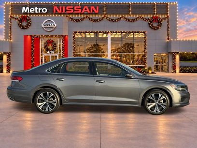 Used 2022 Volkswagen Passat 2.0T SE
