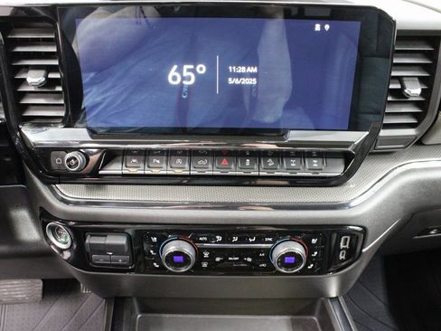 Used 2023 Chevrolet Silverado 1500 ZR2 w/ Technology Package image 13