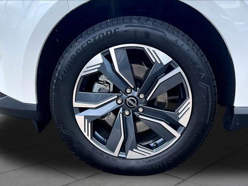 Certified 2025 Nissan Murano SL AWD/4WD image 10